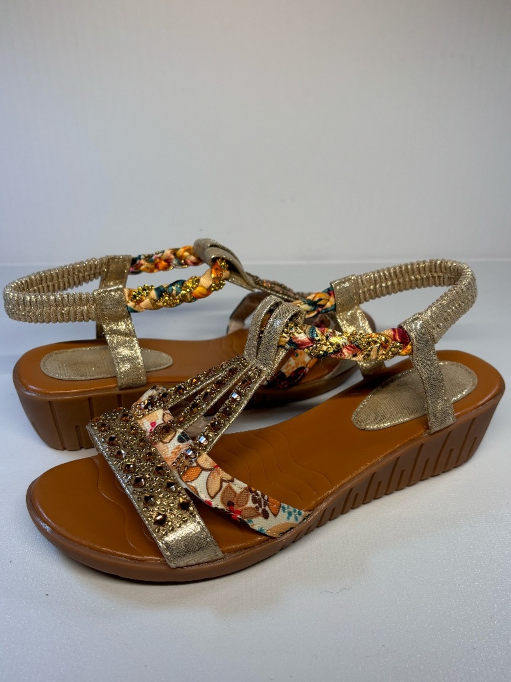 Boho Floral & Gold Embellished Comfort Wedge Sandals S 38 Rhinestone Stretch